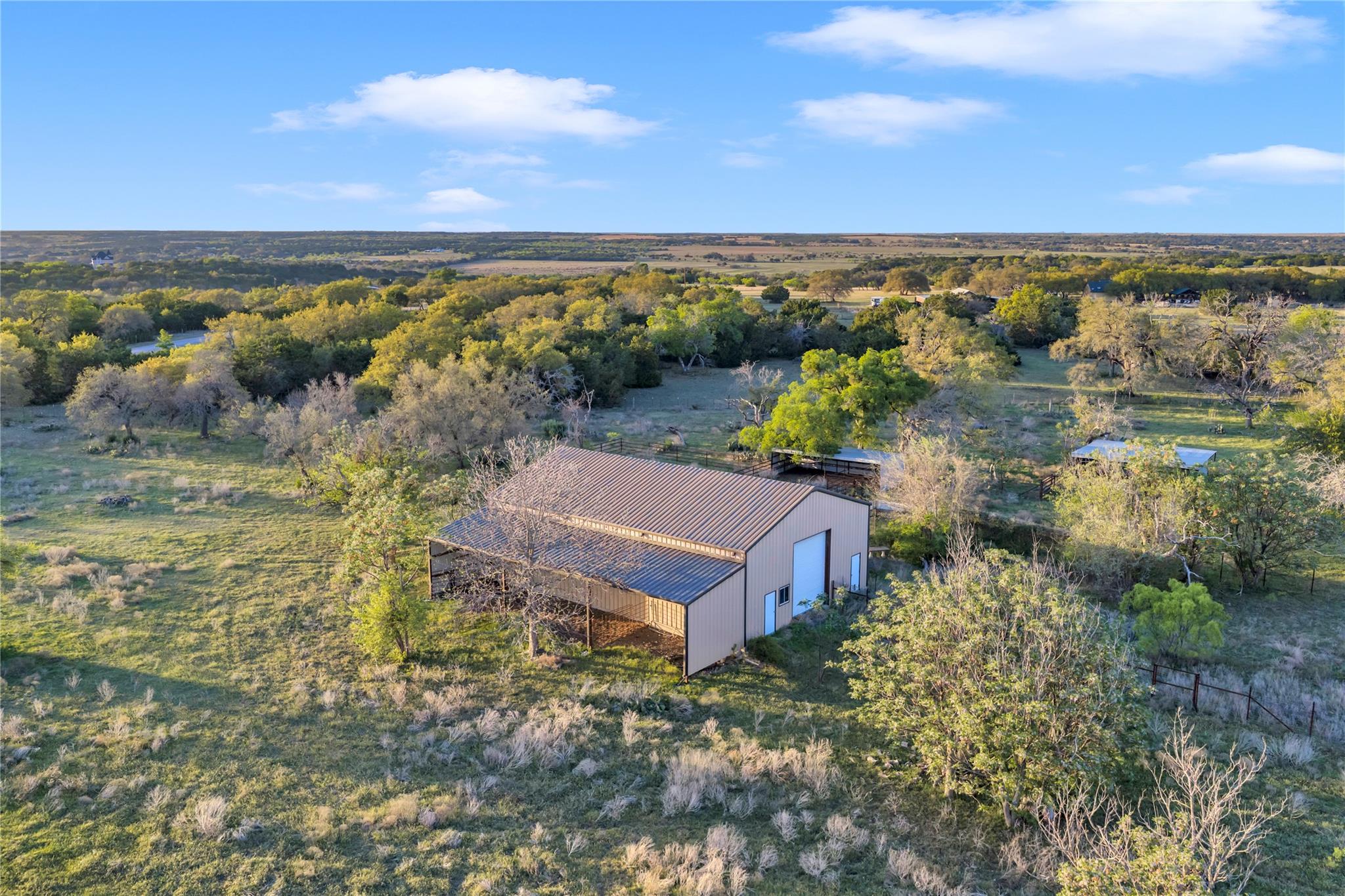 301 CR 253, Bertram, TX 78605