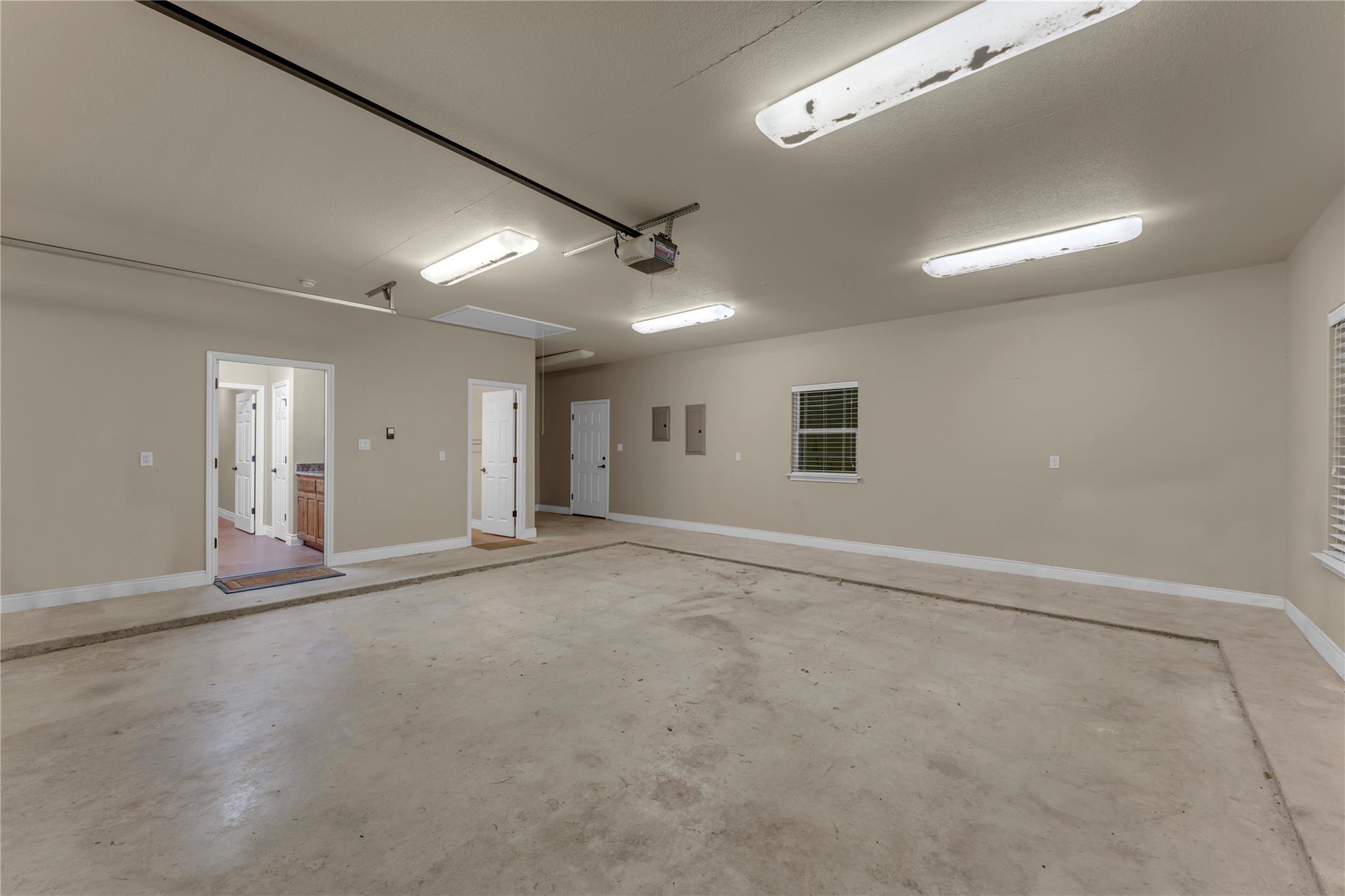 301 CR 253, Bertram, TX 78605