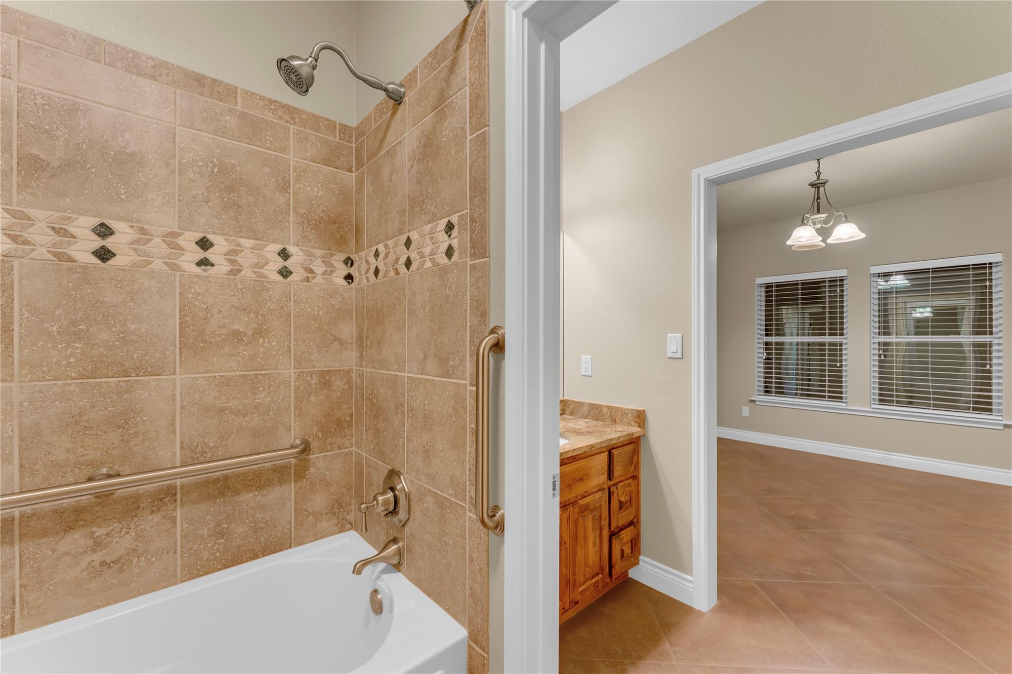 301 CR 253, Bertram, TX 78605