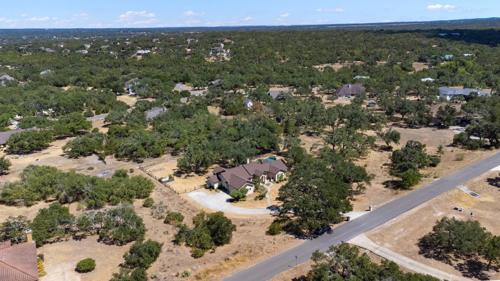 485 Canna Lily Cir, Driftwood, TX 78619