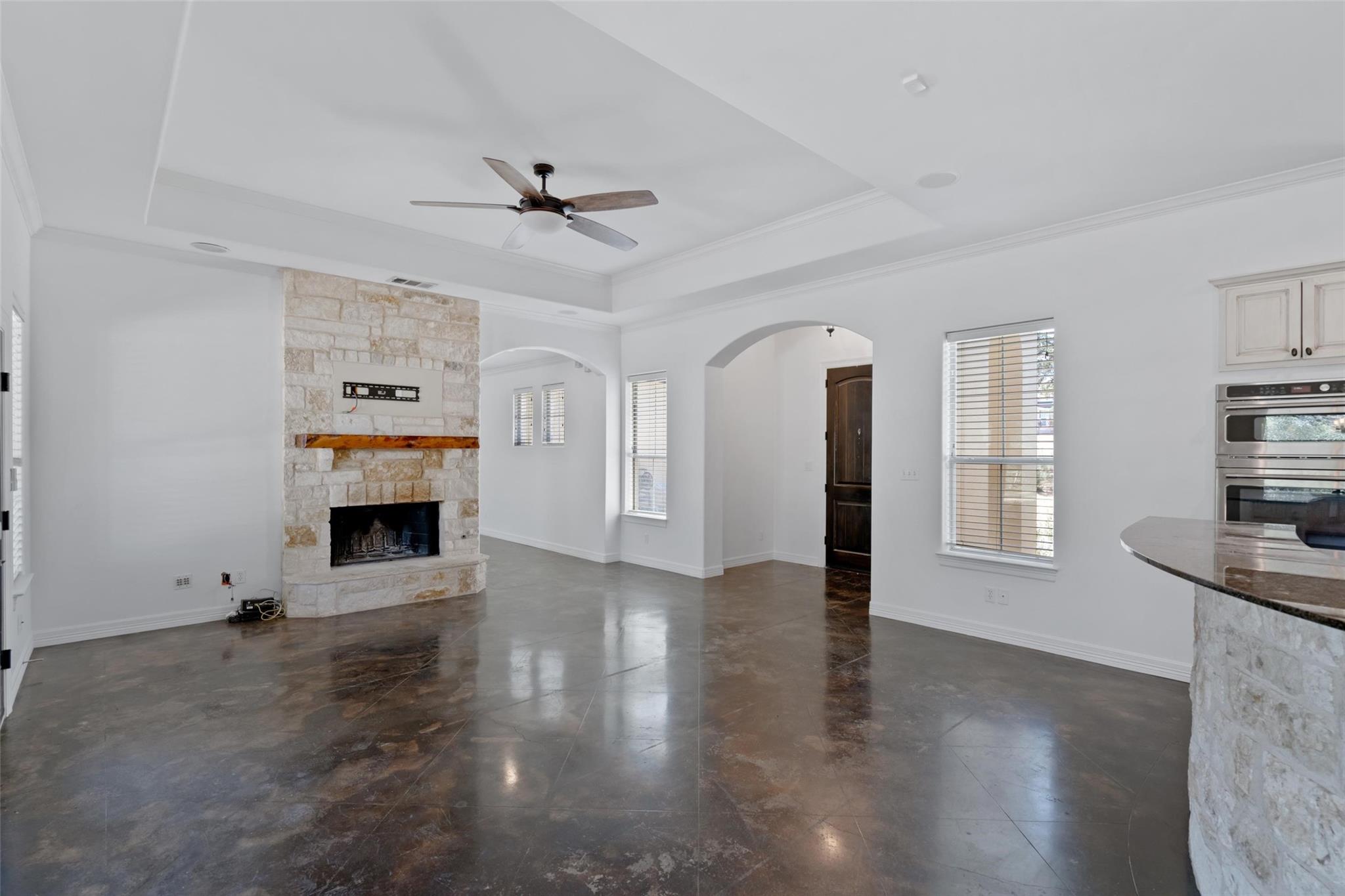 485 Canna Lily Cir, Driftwood, TX 78619