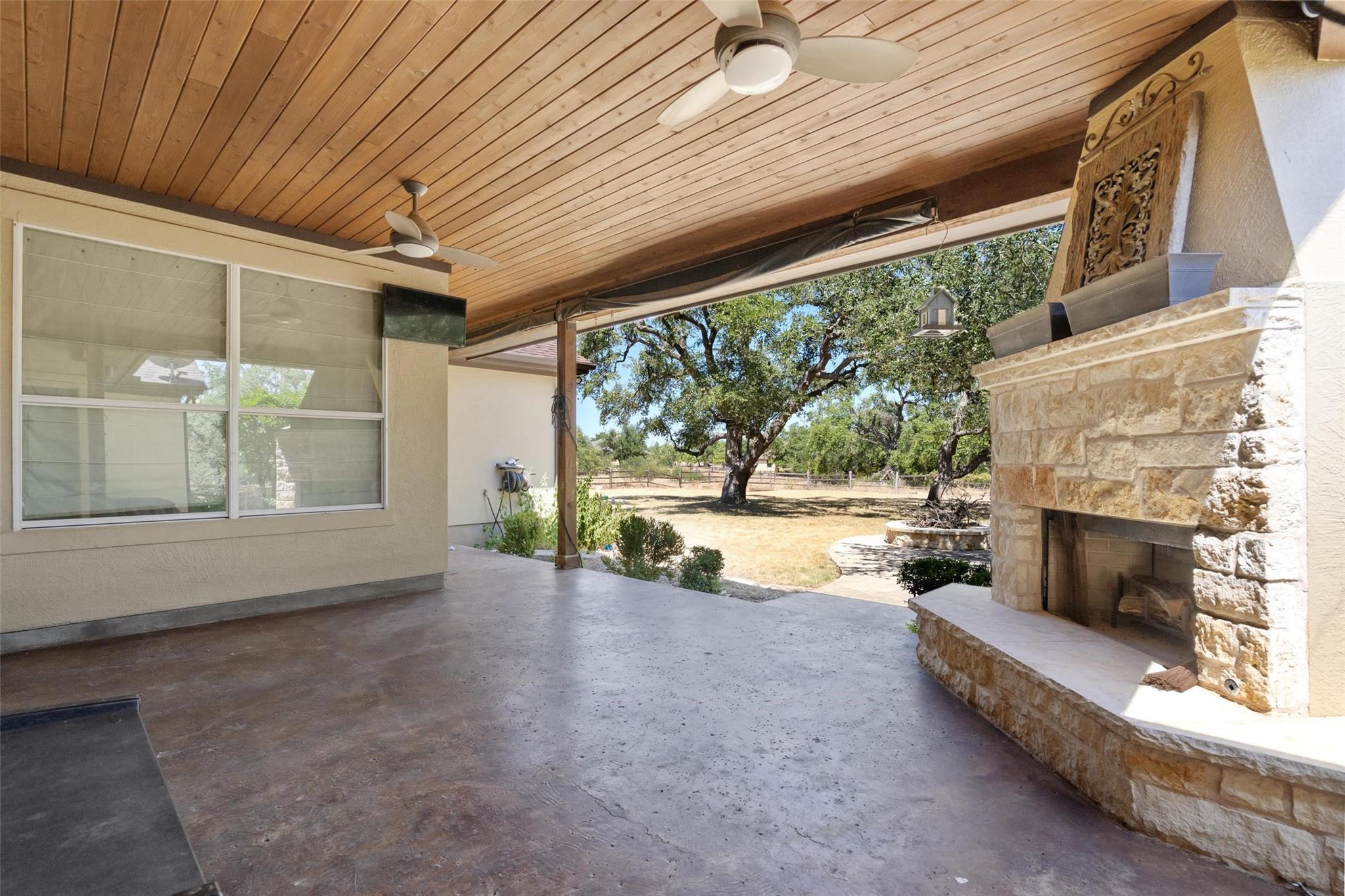 485 Canna Lily Cir, Driftwood, TX 78619