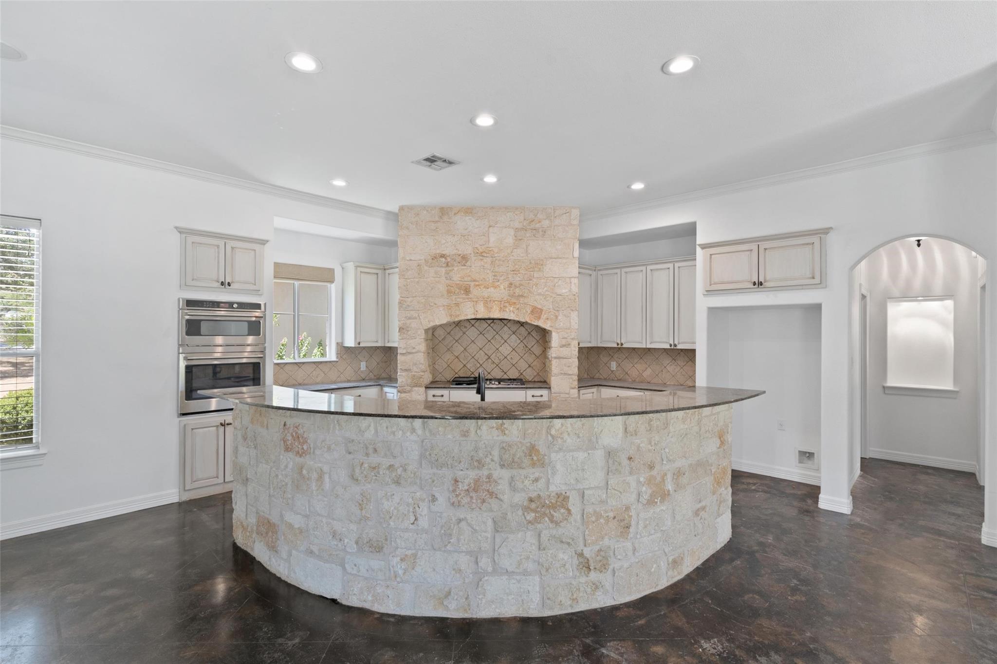 485 Canna Lily Cir, Driftwood, TX 78619