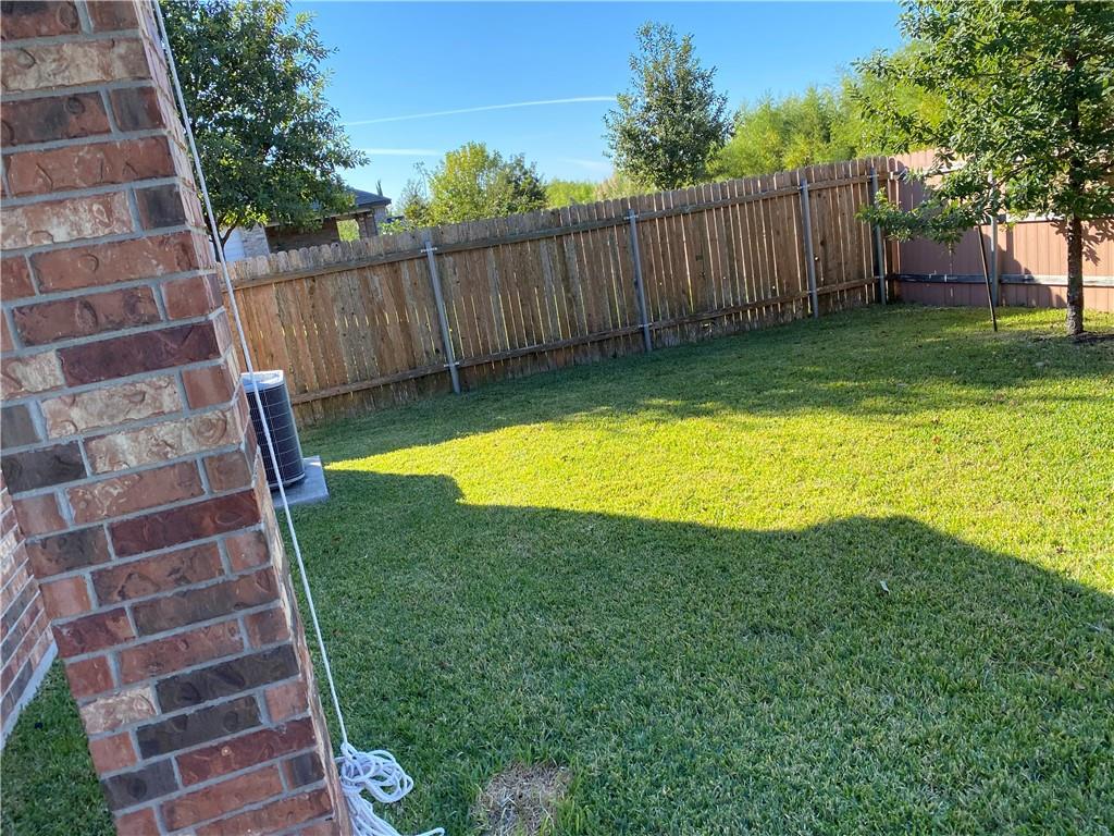 14428 Lake Victor Dr, Pflugerville, TX 78660