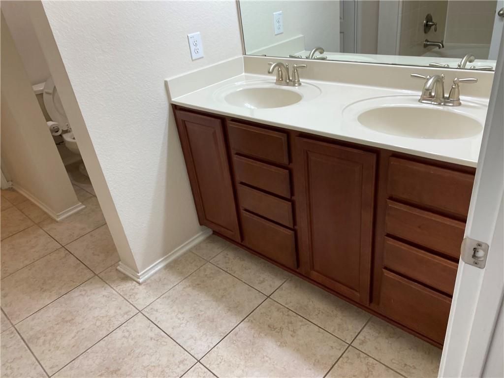 14428 Lake Victor Dr, Pflugerville, TX 78660