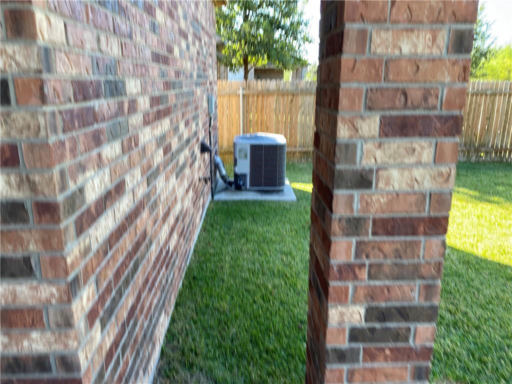 14428 Lake Victor Dr, Pflugerville, TX 78660