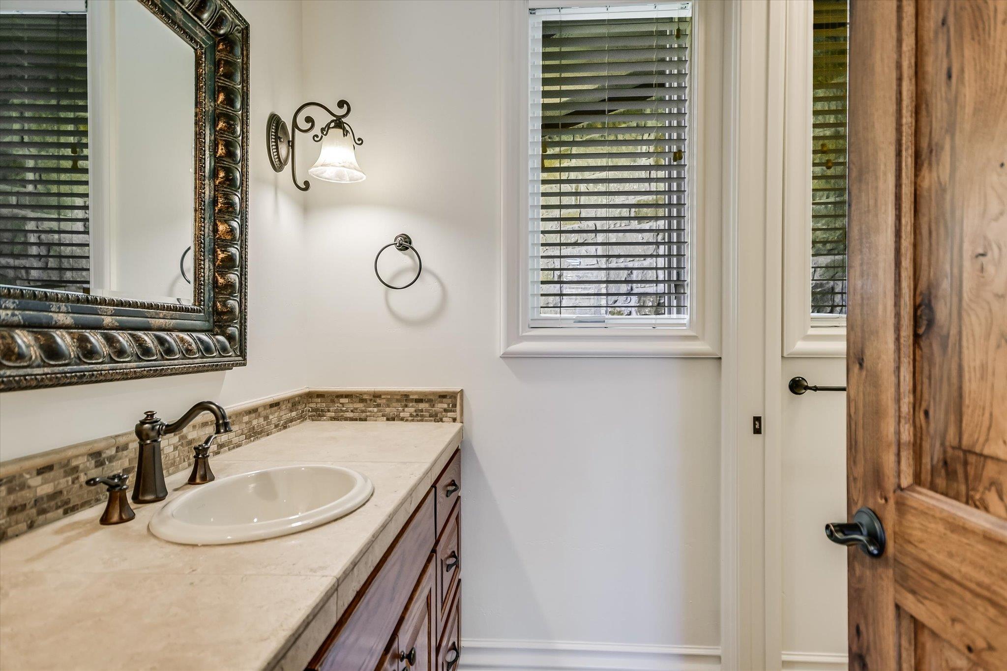 5324 W Fm 2147, Horseshoe Bay, TX 78657