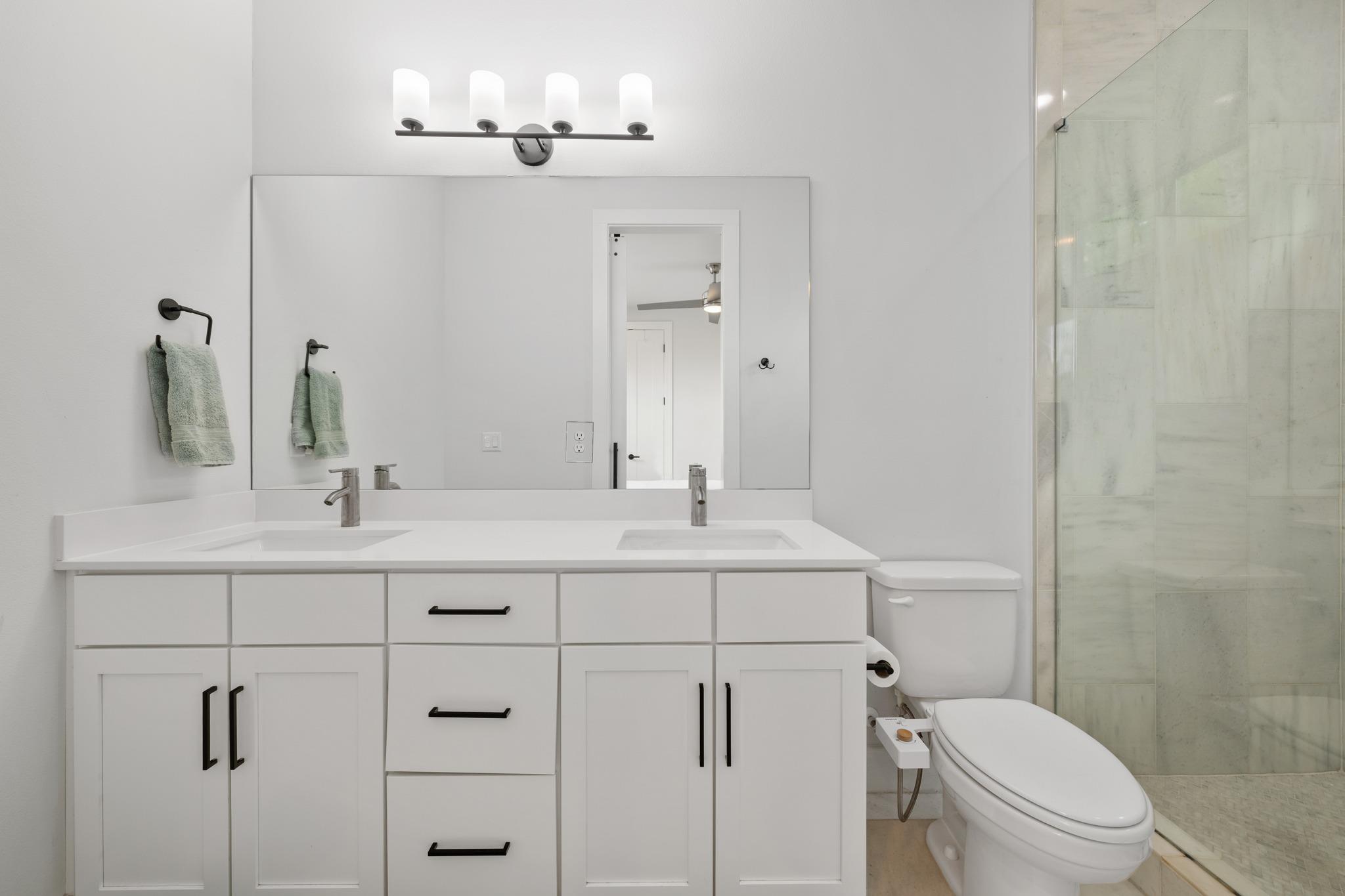 1710 Adina St # 2, Austin, TX 78721