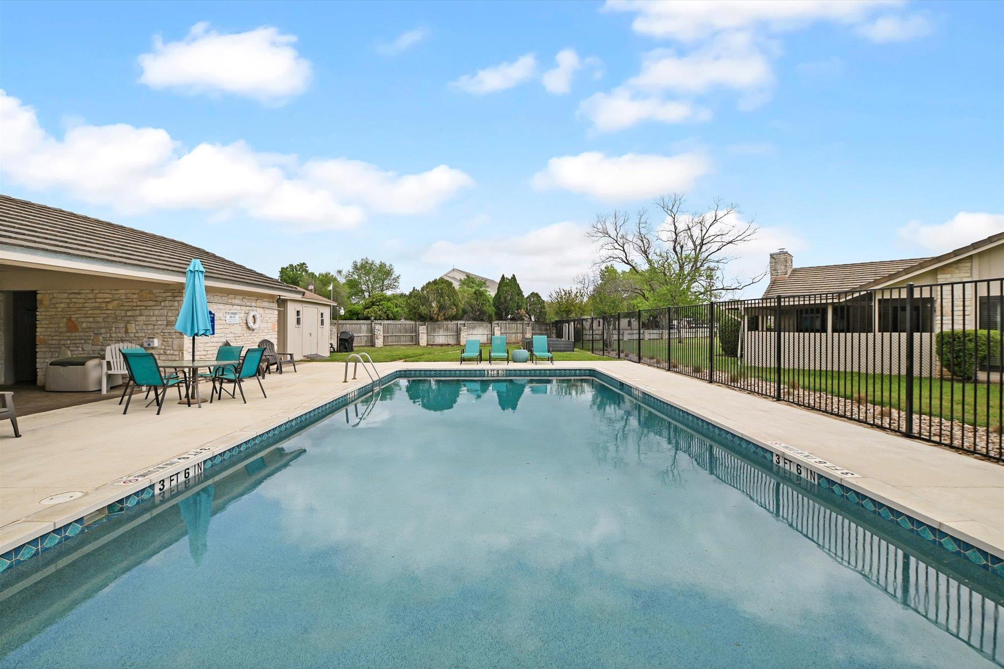 11512 Tin Cup Dr # 201, Austin, TX 78750