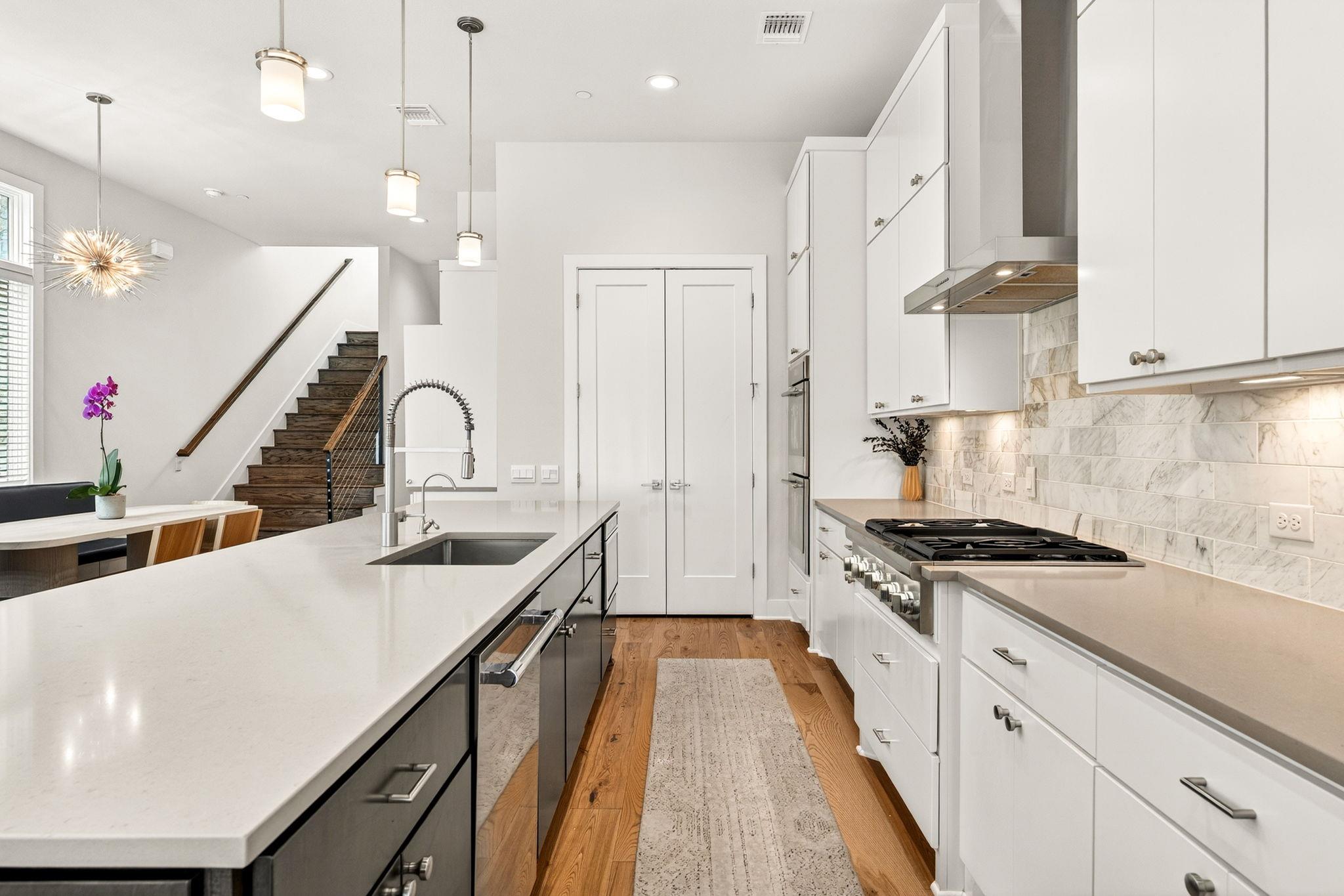 4018 Diligence Dr, Austin, TX 78731