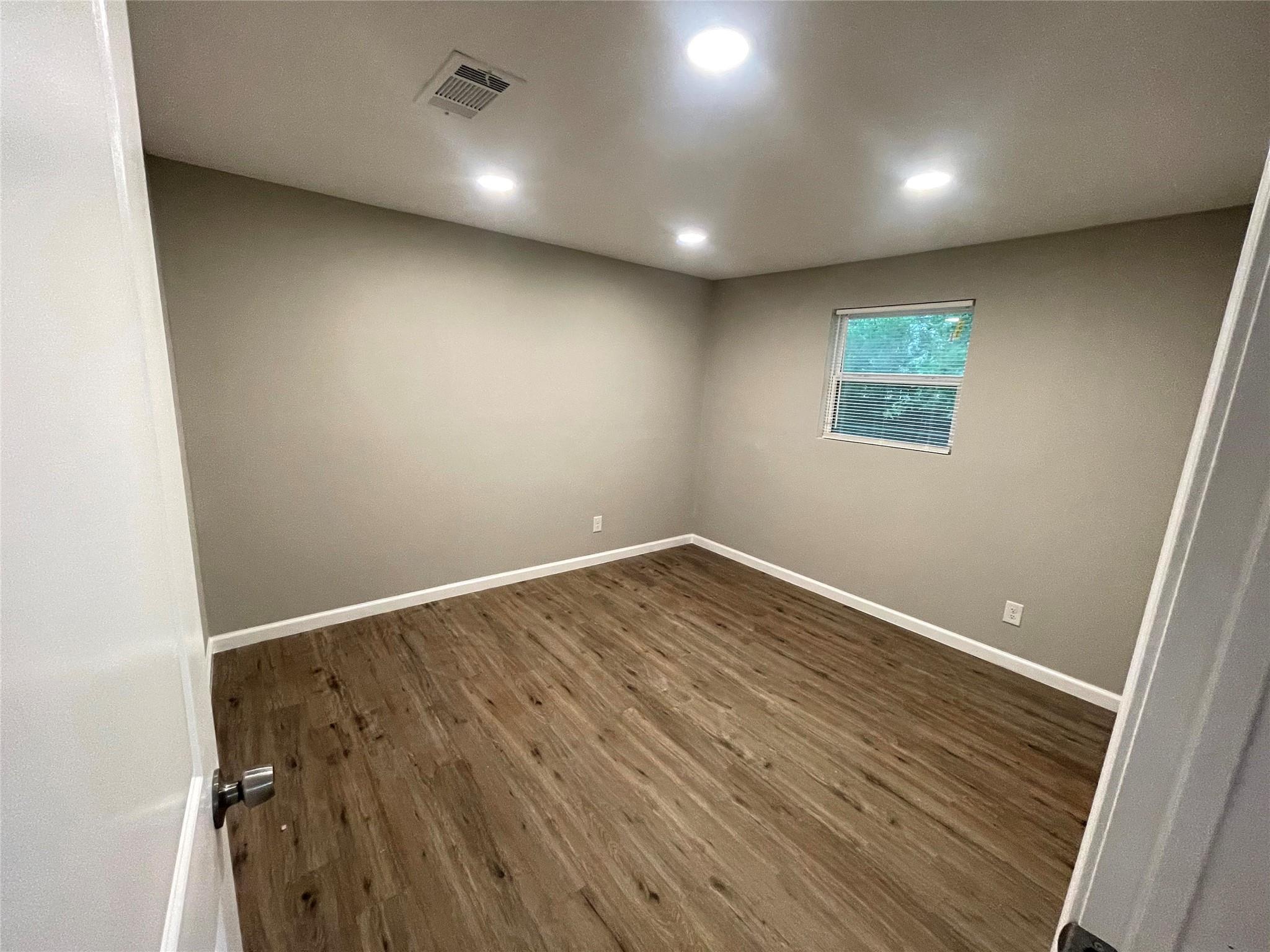 723 Pecan Ln, Cottonwood Shores, TX 78657