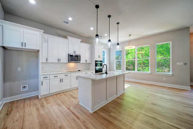 108 Huelo Ct, Bastrop, TX 78602