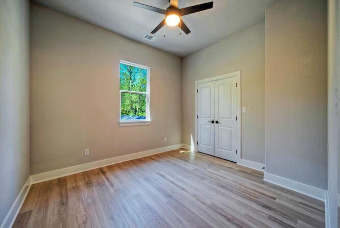 108 Huelo Ct, Bastrop, TX 78602