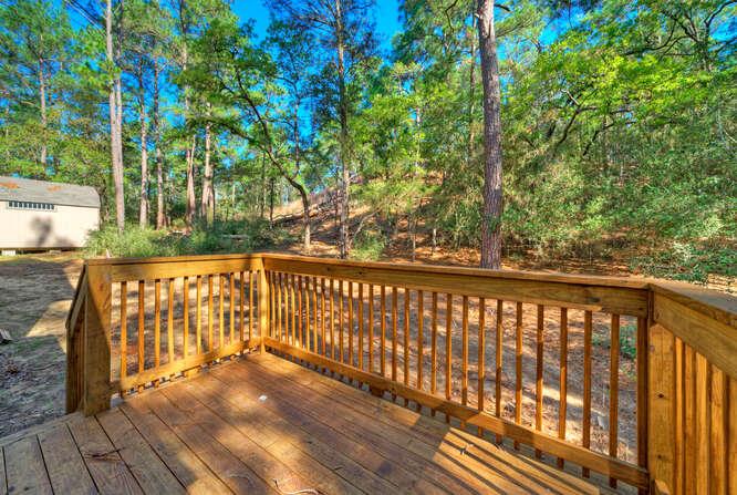 108 Huelo Ct, Bastrop, TX 78602