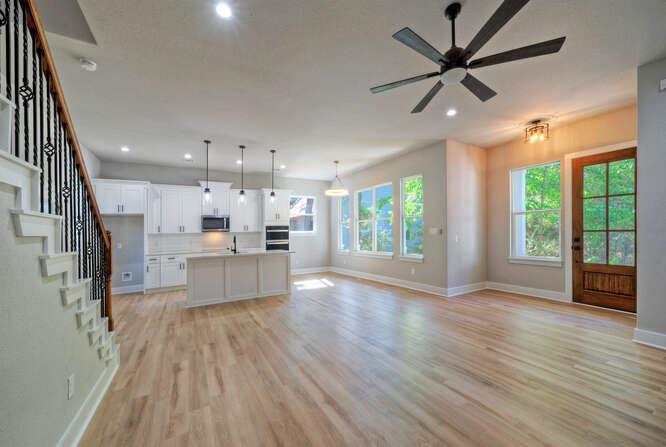 108 Huelo Ct, Bastrop, TX 78602