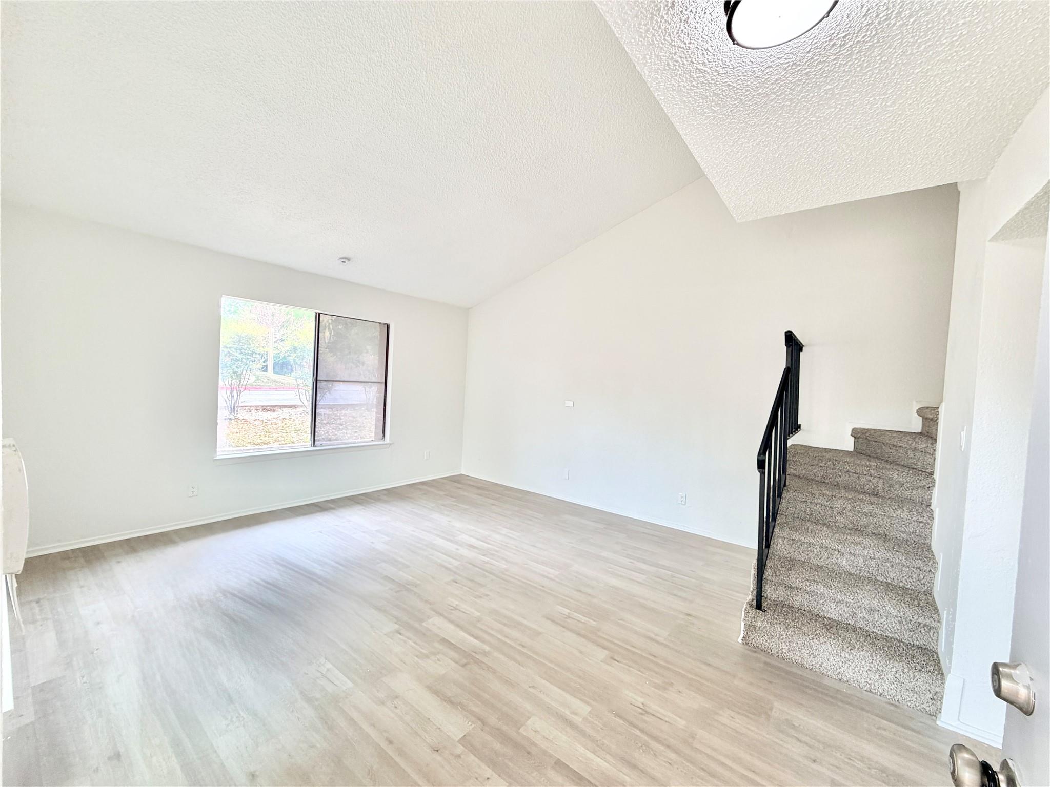 9623 Covey Ridge Ln, Austin, TX 78758