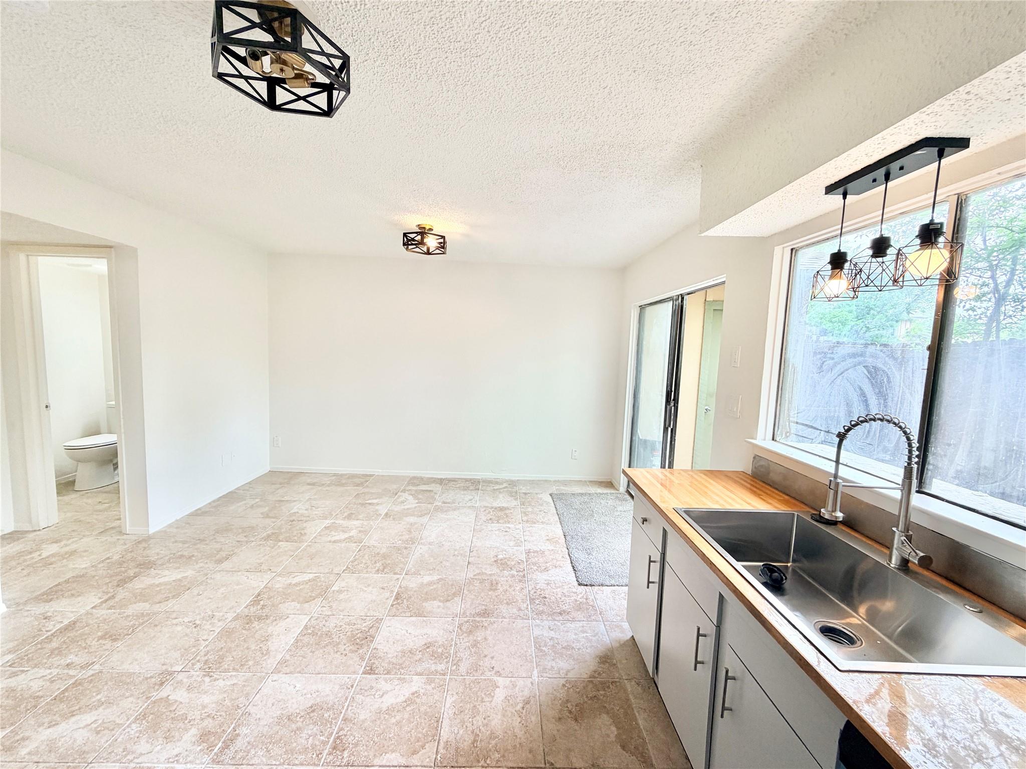 9623 Covey Ridge Ln, Austin, TX 78758