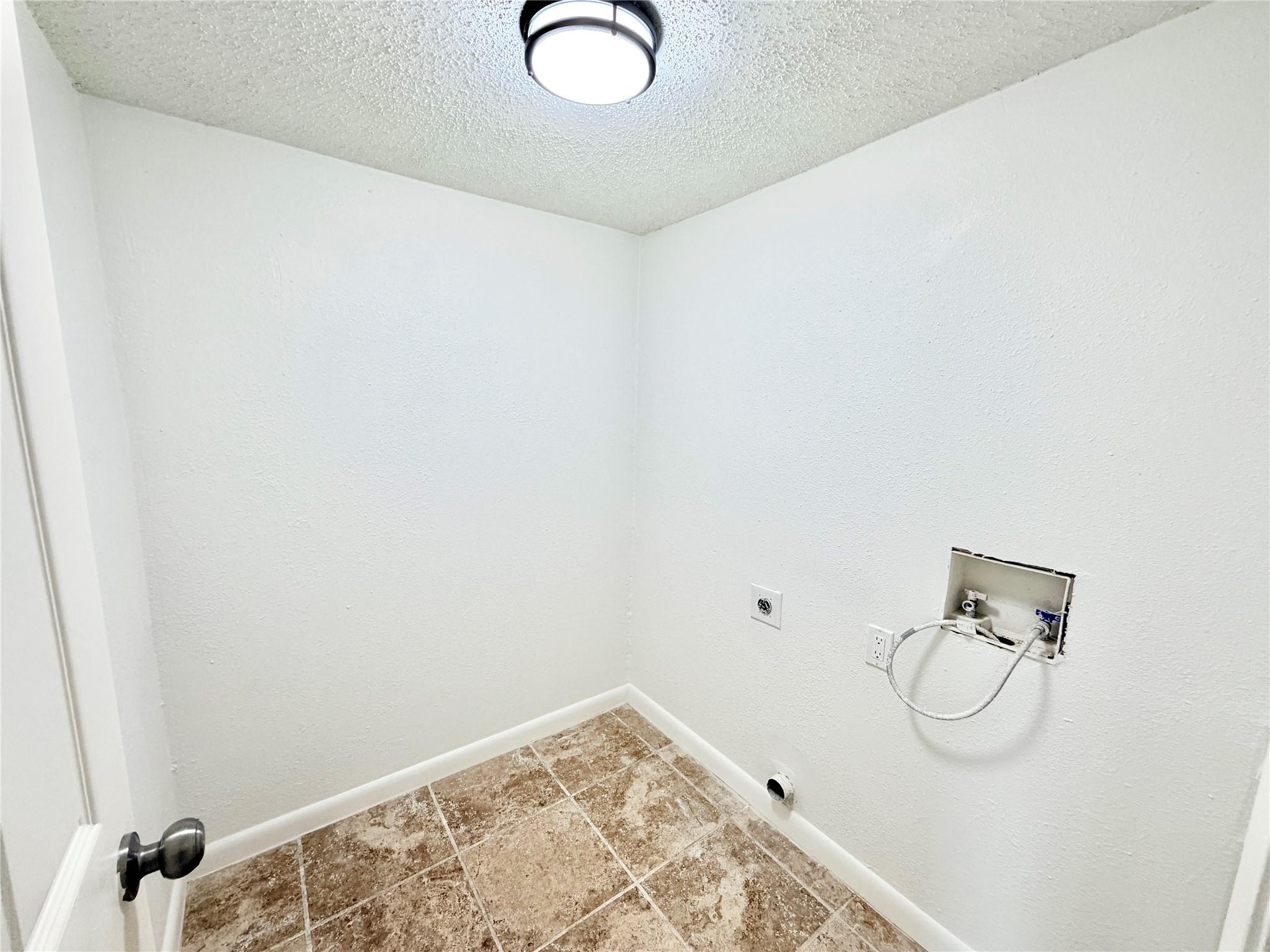 9623 Covey Ridge Ln, Austin, TX 78758