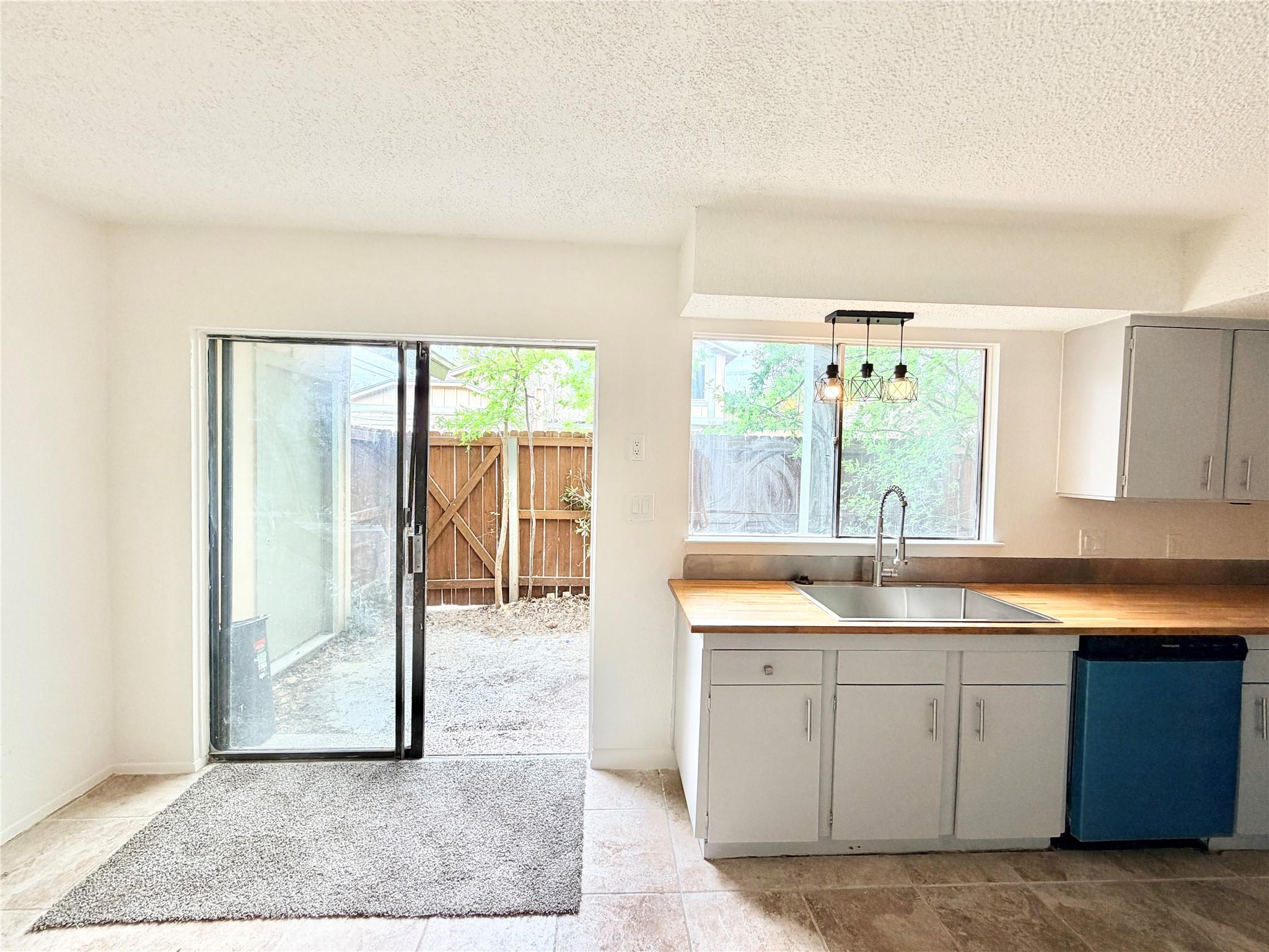 9623 Covey Ridge Ln, Austin, TX 78758