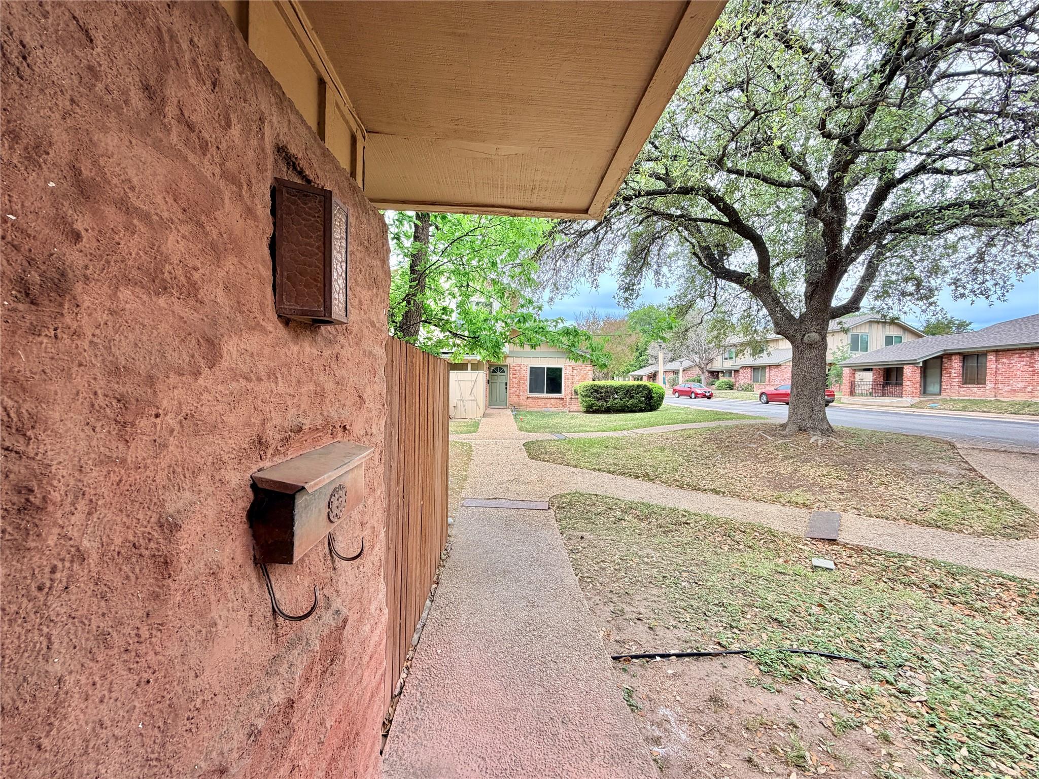 9623 Covey Ridge Ln, Austin, TX 78758