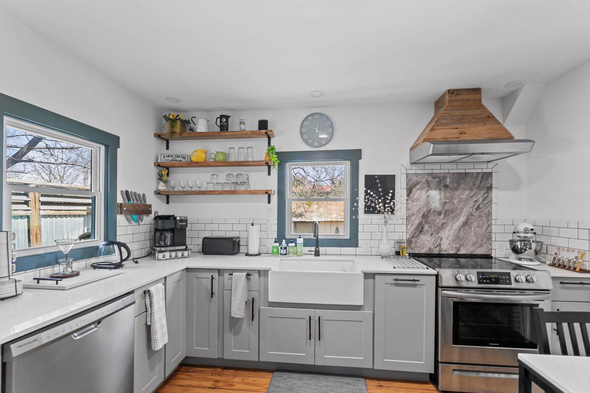 207 S Main St, Georgetown, TX 78626