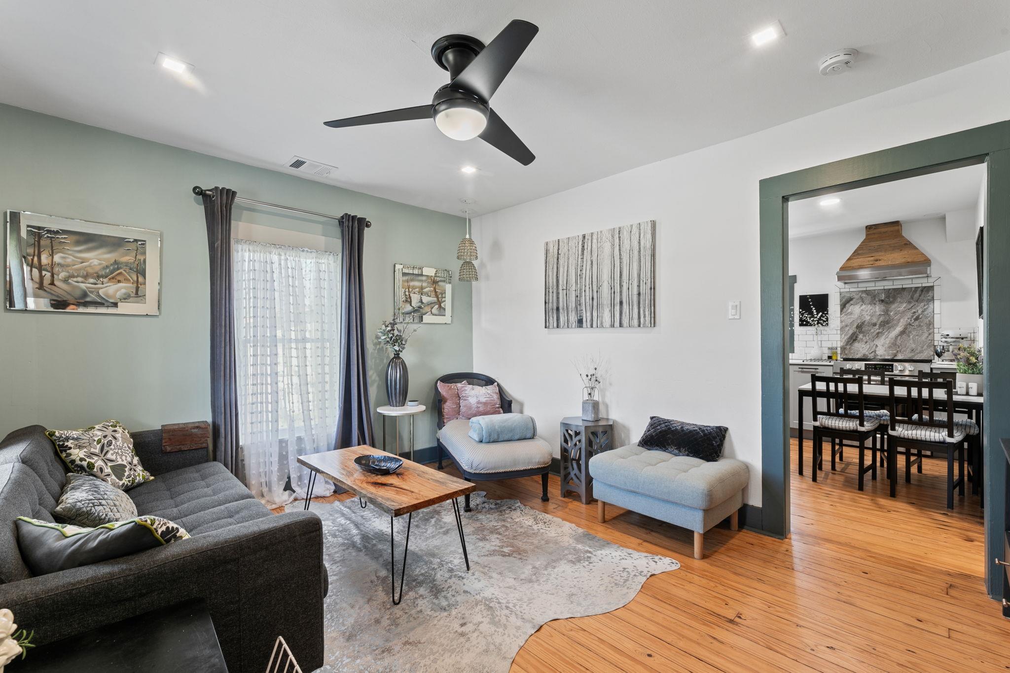 207 S Main St, Georgetown, TX 78626