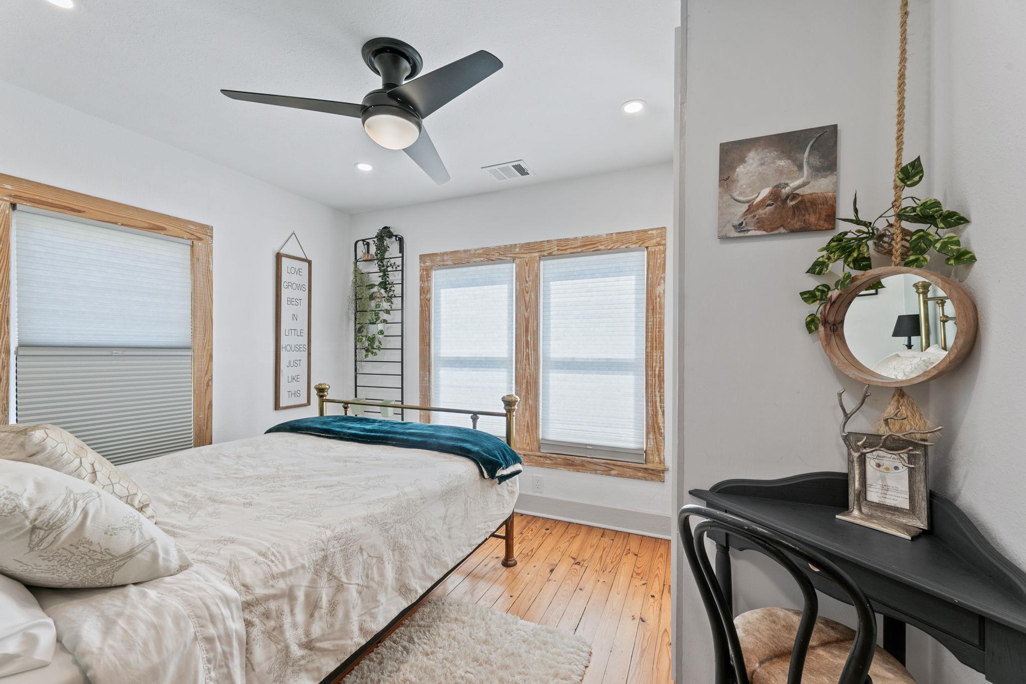 207 S Main St, Georgetown, TX 78626