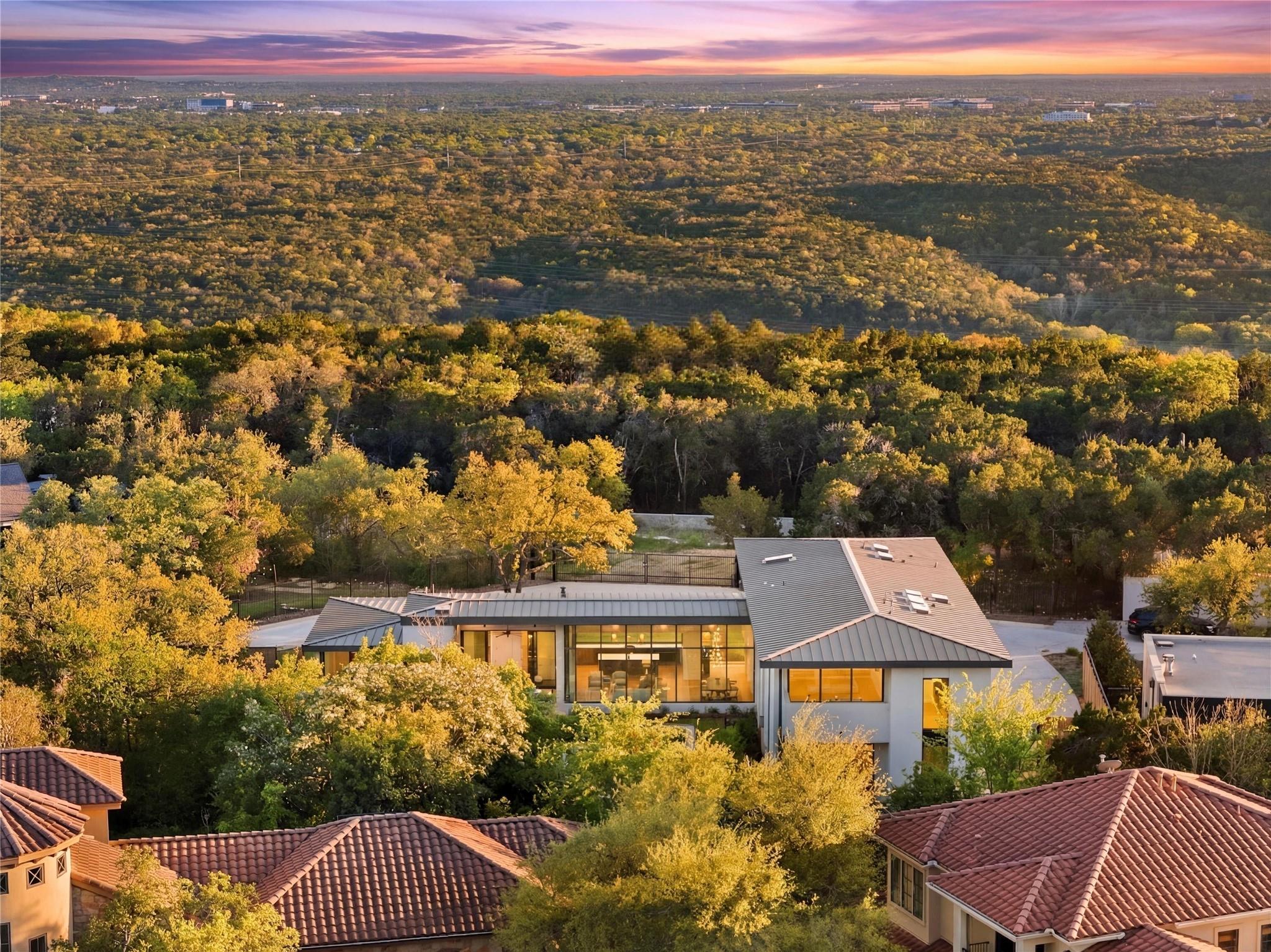 1604 Barclay Dr, Austin, TX 78746