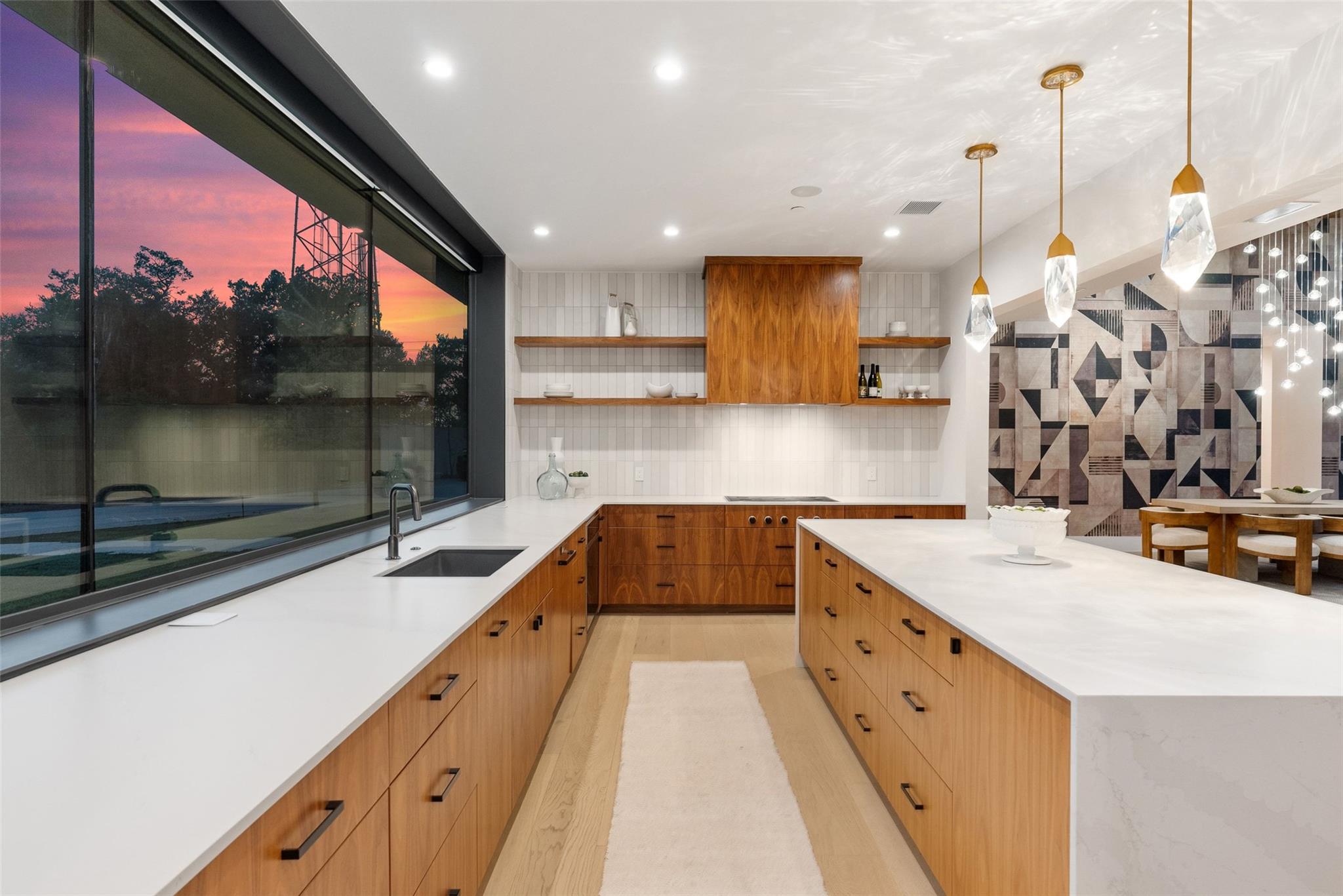 1604 Barclay Dr, Austin, TX 78746