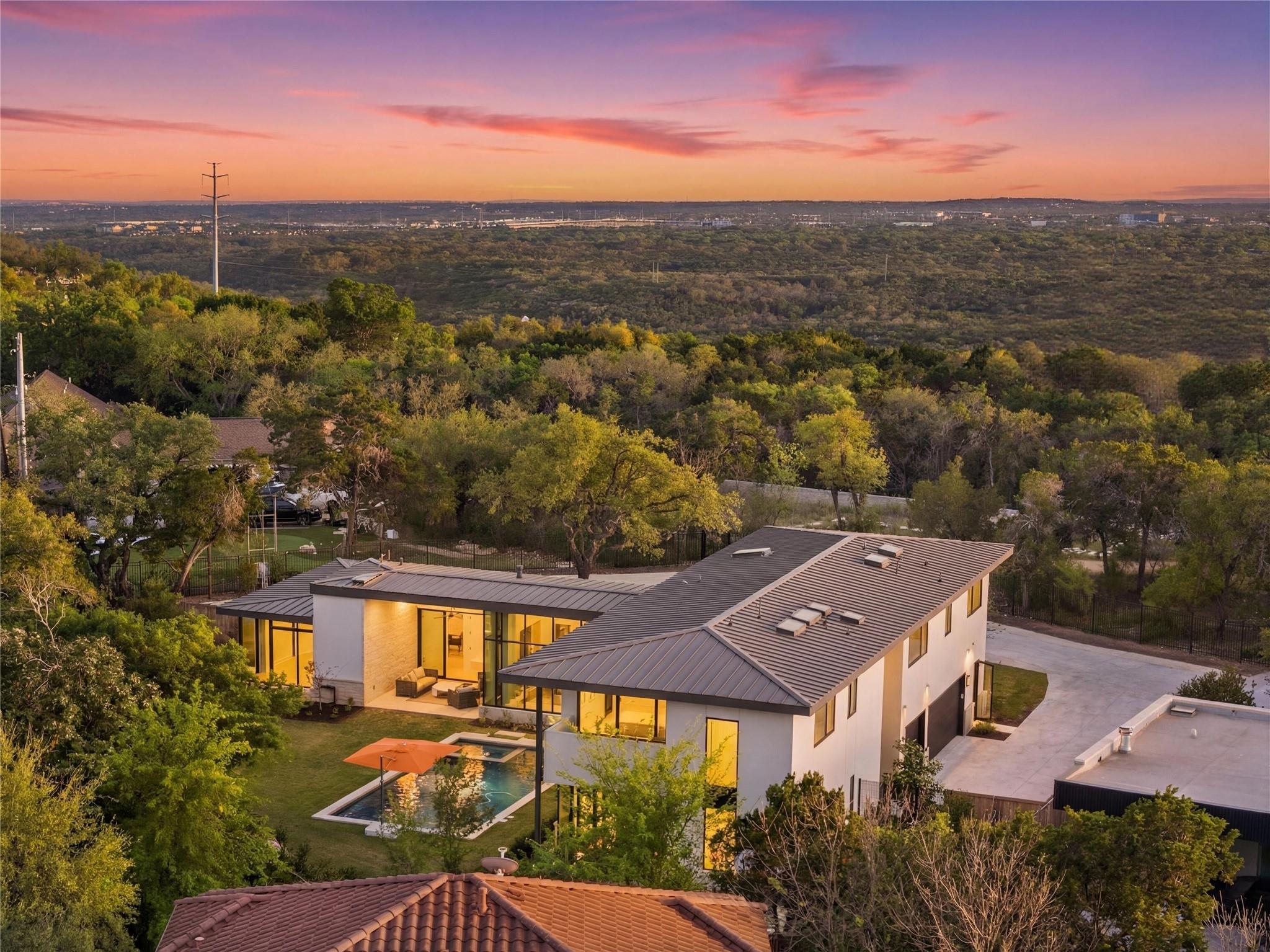 1604 Barclay Dr, Austin, TX 78746