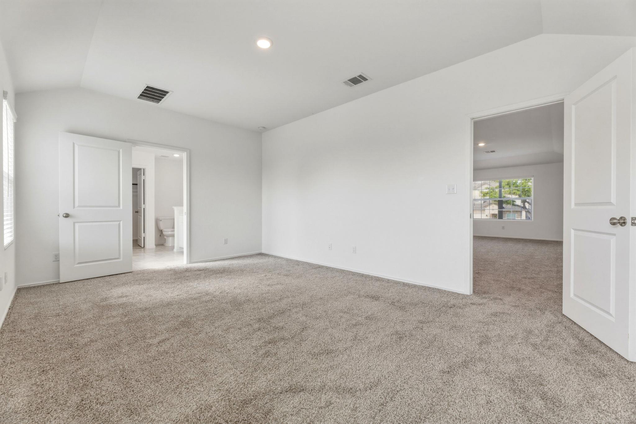 913 Legends Ln, Georgetown, TX 78628