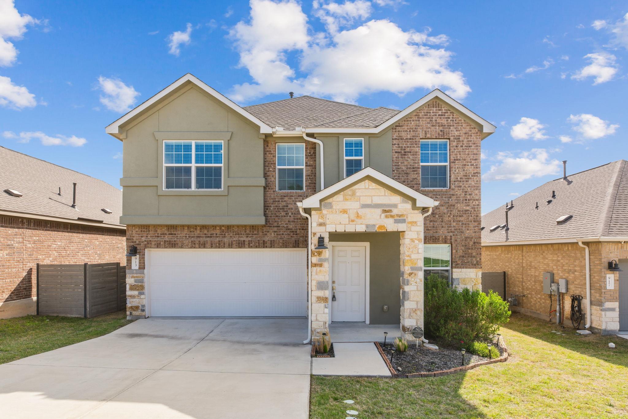 913 Legends Ln, Georgetown, TX 78628