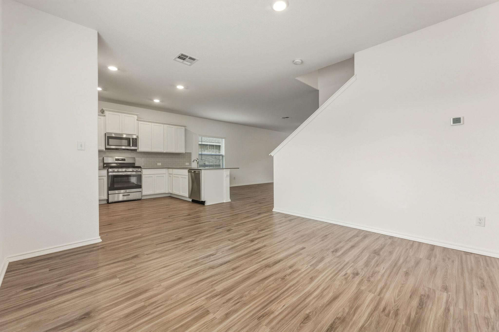 913 Legends Ln, Georgetown, TX 78628