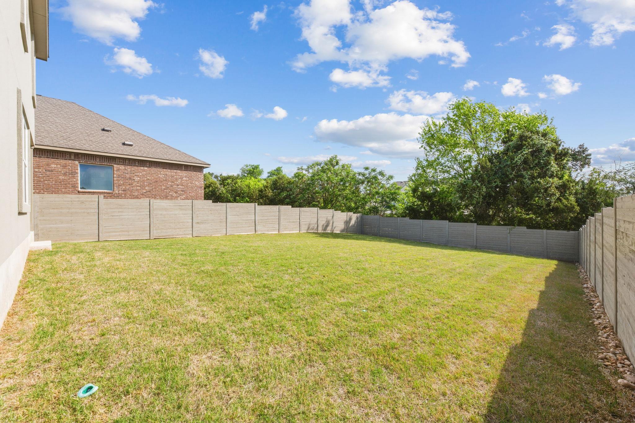 913 Legends Ln, Georgetown, TX 78628
