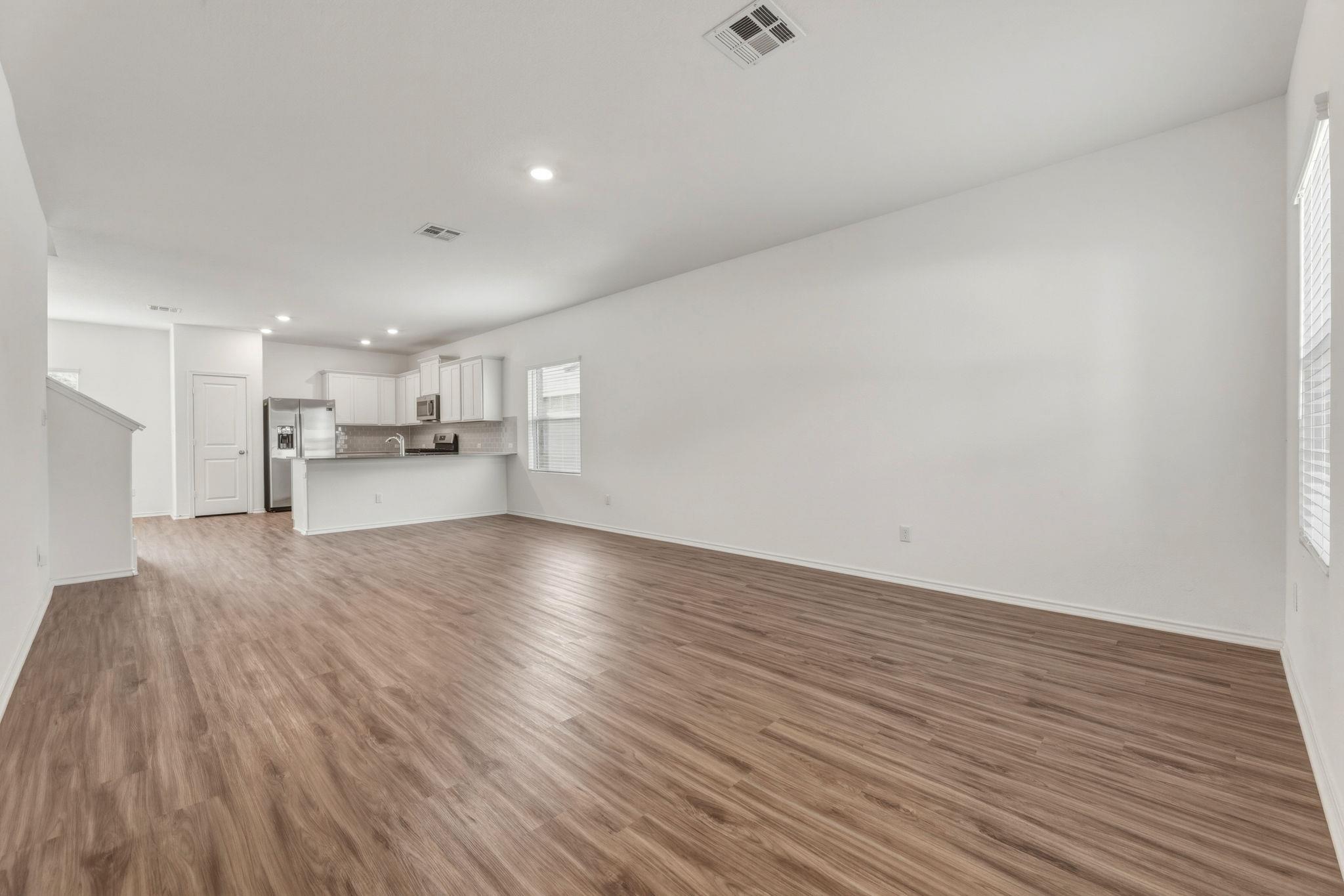 913 Legends Ln, Georgetown, TX 78628