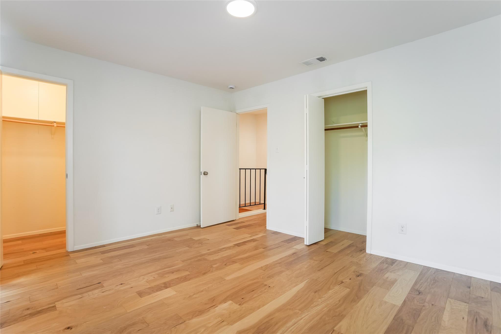 810 Banister Ln # 806, Austin, TX 78704