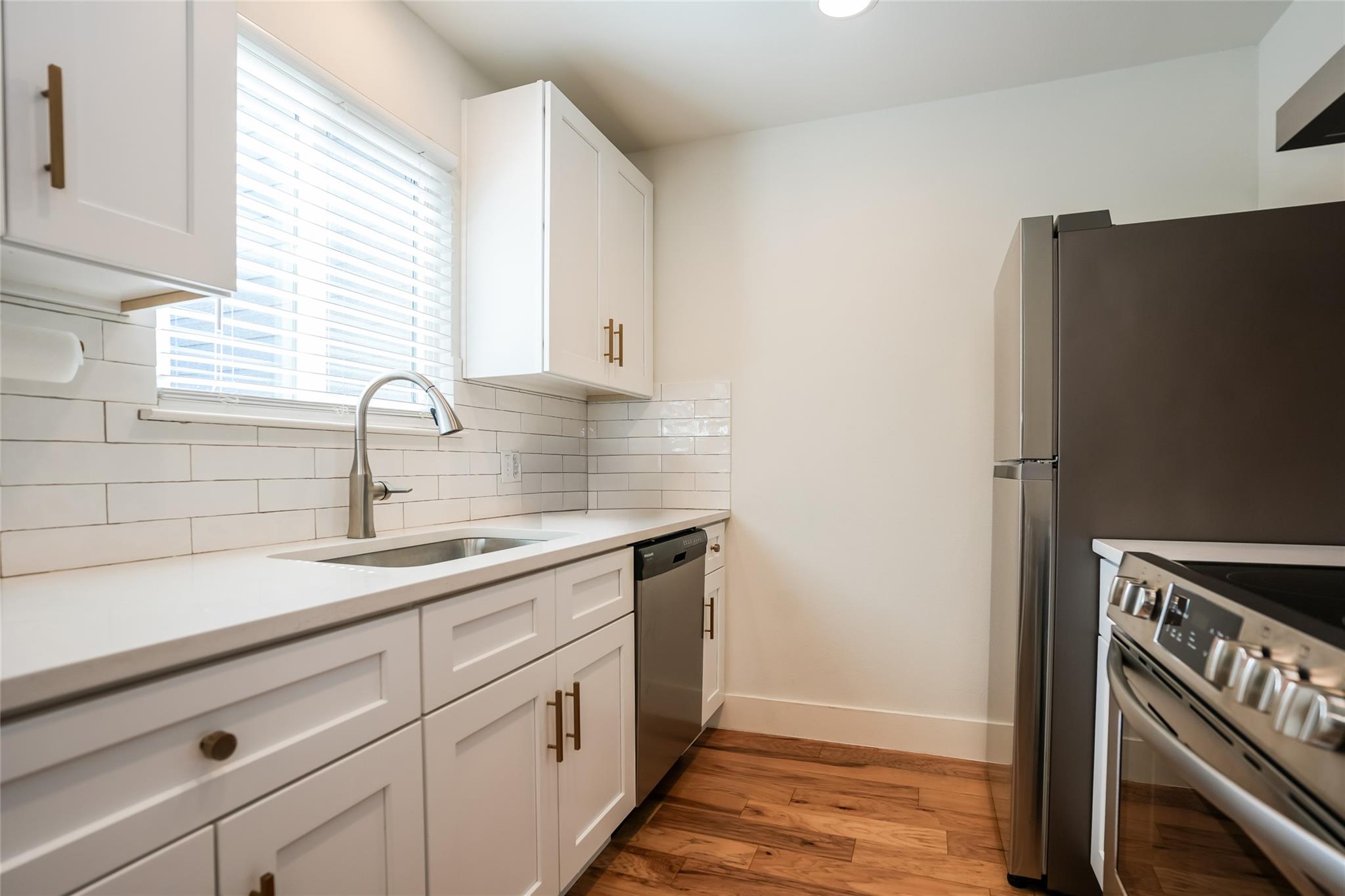 810 Banister Ln # 806, Austin, TX 78704