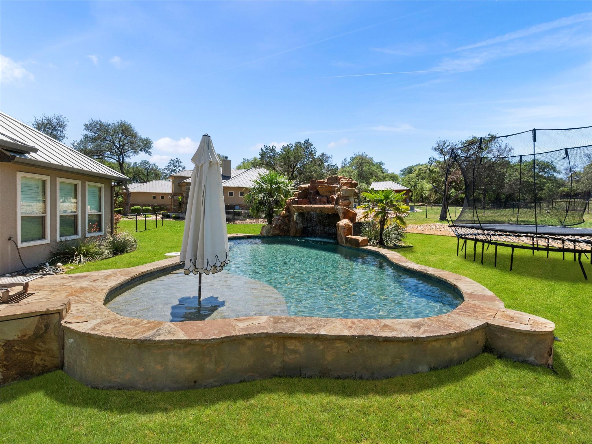 654 Copper Trce, New Braunfels, TX 78132