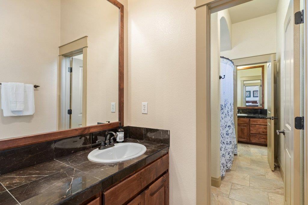 733 Dawn Vw, Dripping Springs, TX 78620