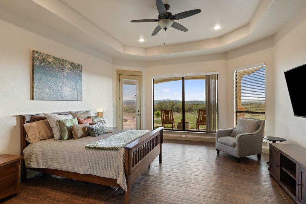 733 Dawn Vw, Dripping Springs, TX 78620