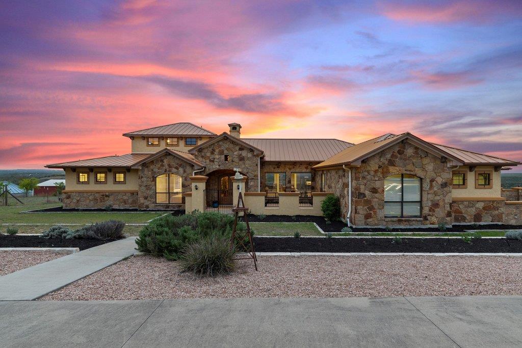 733 Dawn Vw, Dripping Springs, TX 78620