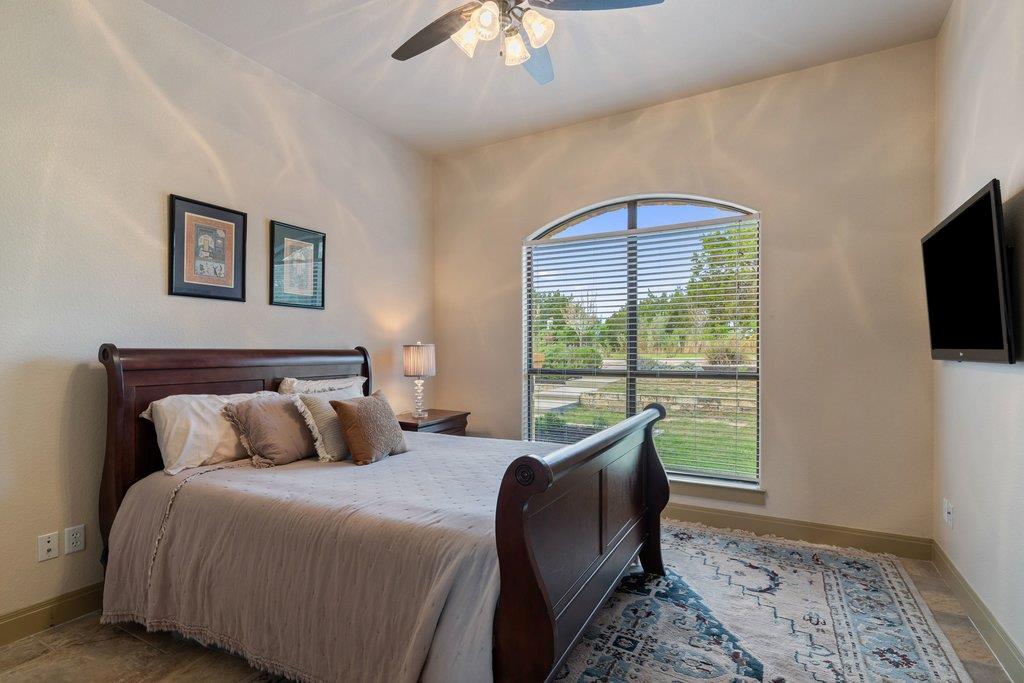 733 Dawn Vw, Dripping Springs, TX 78620