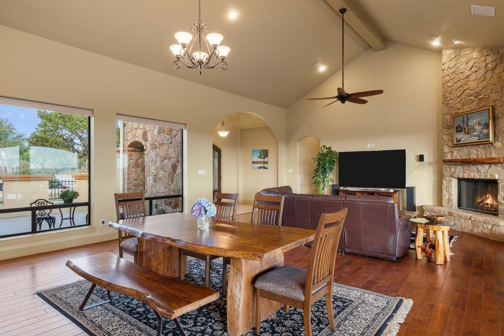 733 Dawn Vw, Dripping Springs, TX 78620