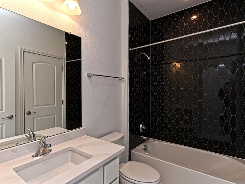 270 Prairie Clover Dr, Dripping Springs, TX 78620