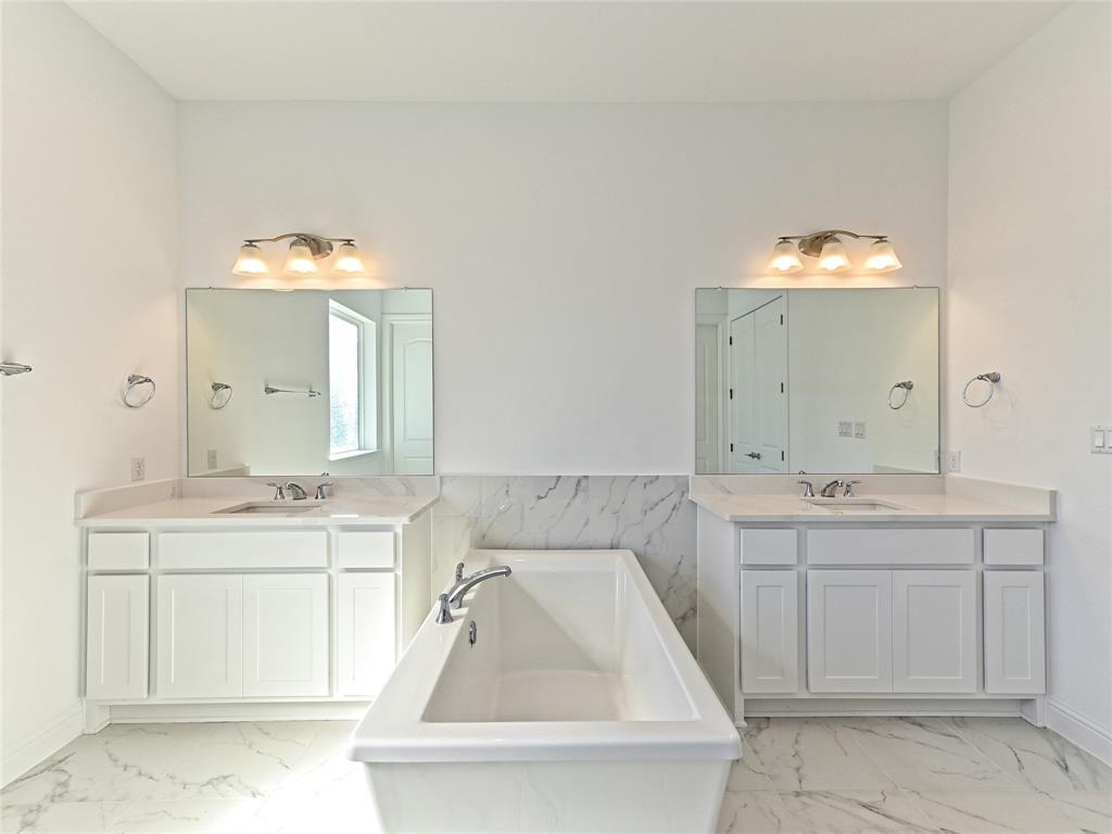 270 Prairie Clover Dr, Dripping Springs, TX 78620