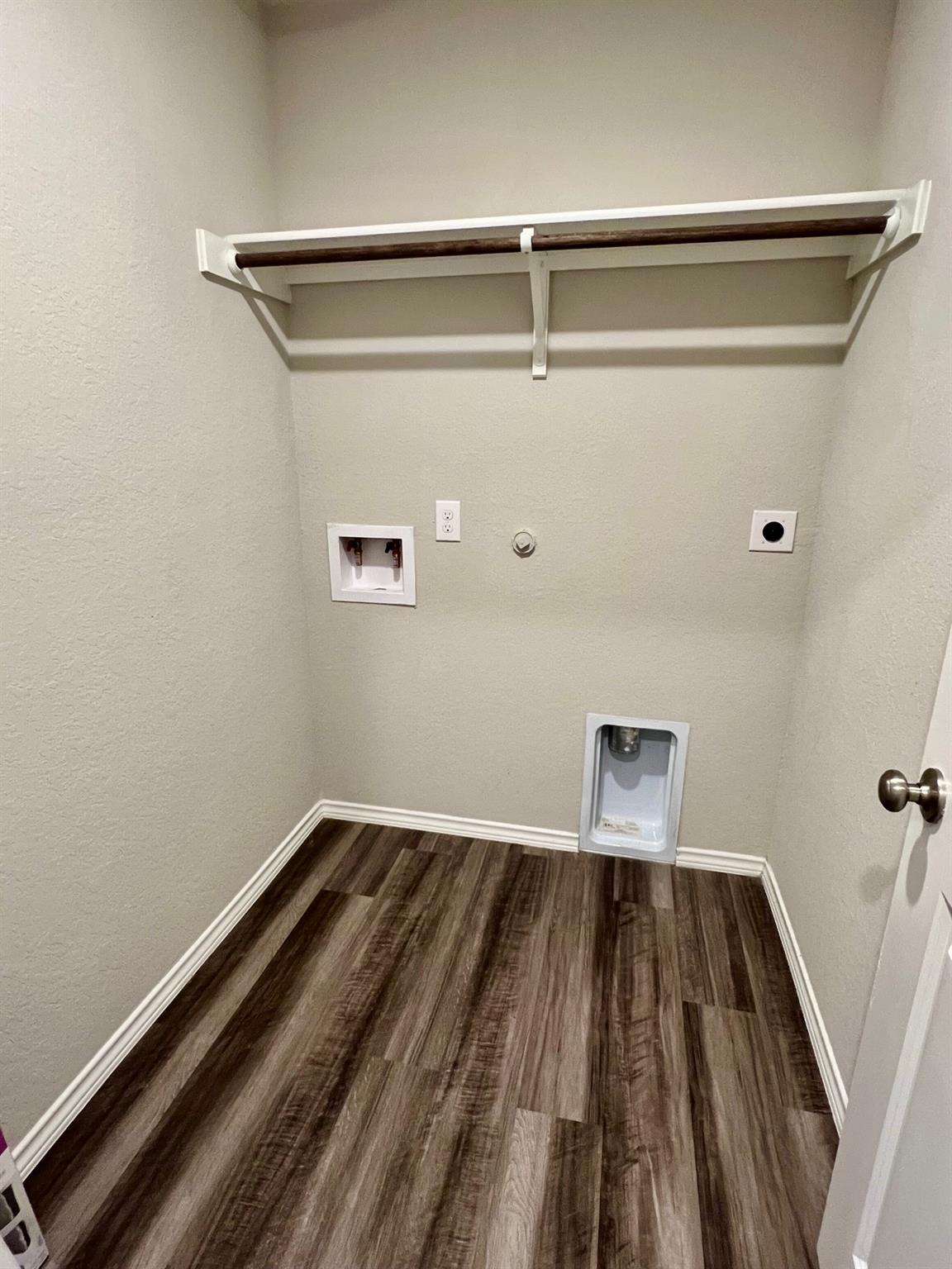 1906 Fieldfare St, New Braunfels, TX 78130