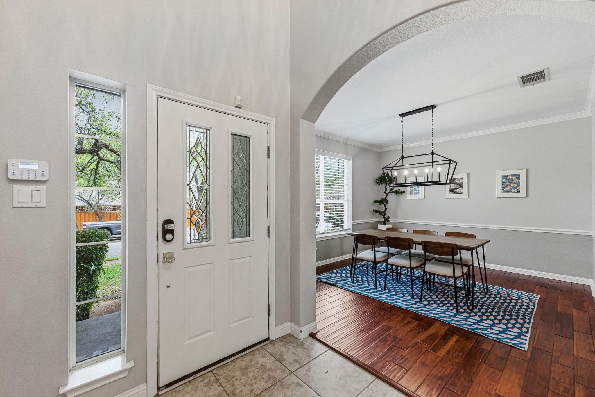 6817 Blissfield Dr, Austin, TX 78739