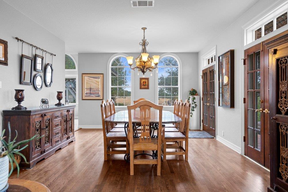 5229 Hupedo Ranch Rd, Spicewood, TX 78669