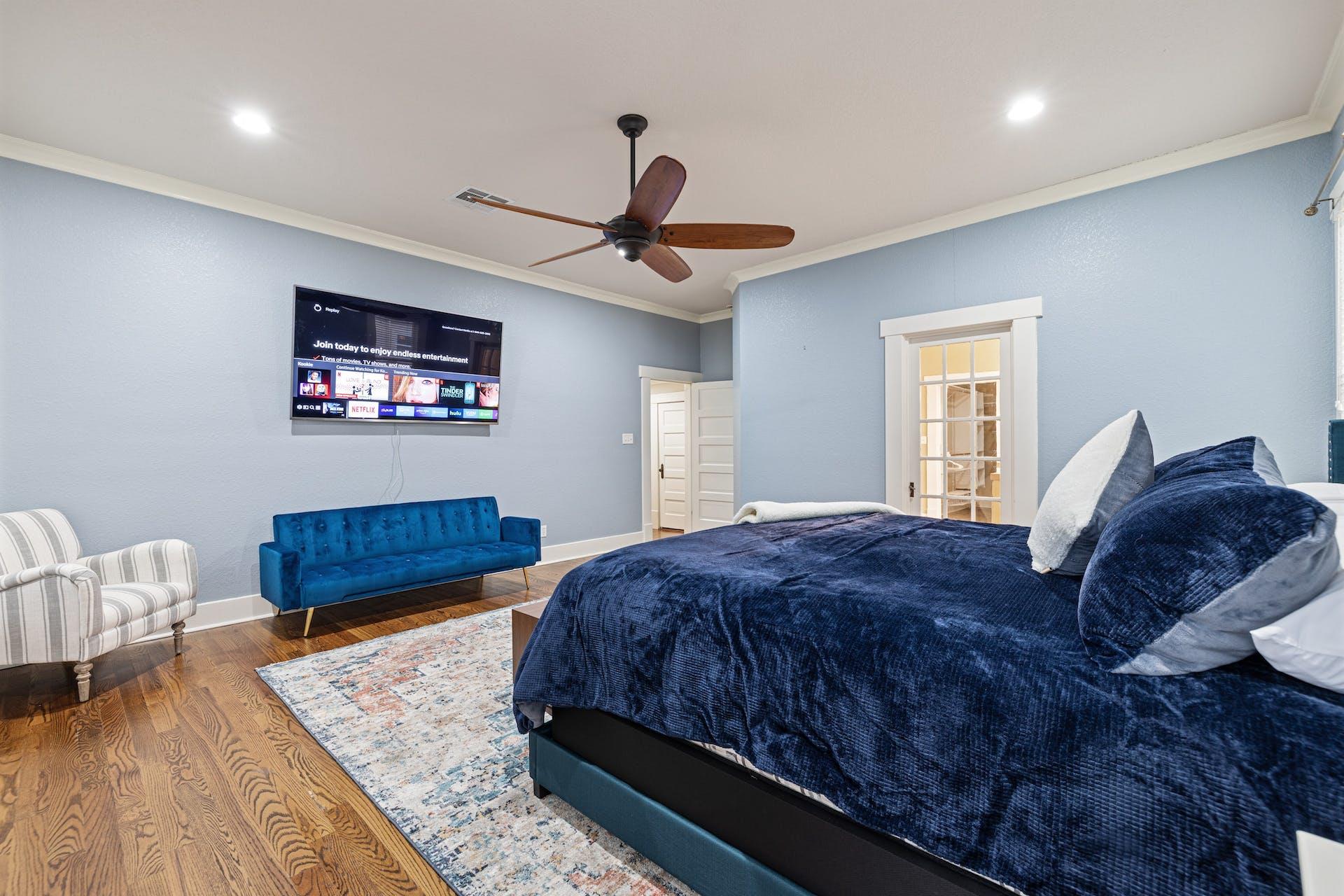 1211 Lexington St, Taylor, TX 76574