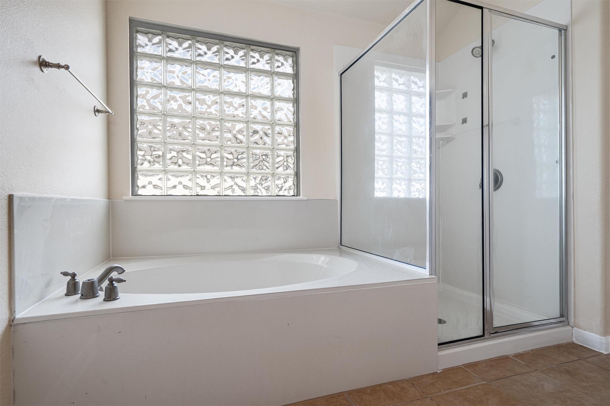 18800 Chrighton Castle Bnd, Pflugerville, TX 78660